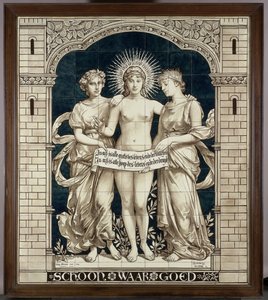 Panel de azulejos con las personificaciones de lo Bello, lo Verdadero y lo Bueno de N.V. Haagsche Plateelfabriek Rozenburg