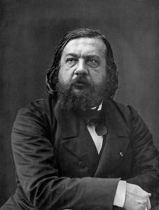Théophile Gautier (1811-1872) poeta, novelista, dramaturgo y crítico francés aquí en 1856, foto por Félix Nadar tomada del Álbum Disderi (n.16 página 3) de Nadar
