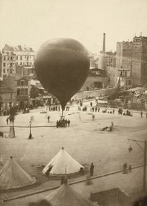 Le Neptune, Place Saint-Pierre en Montmartre, 23 de septiembre de 1870 de Nadar