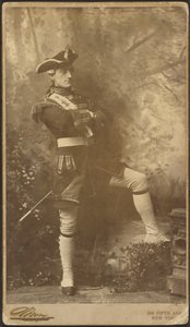 [John Drew, Jr. como el Capitán Plume de "El Oficial de Reclutamiento"] de Napoleon Sarony
