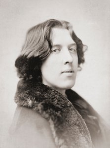 Oscar Wilde, principios de 1880 (foto en b/n)