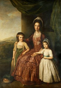 Un retrato de grupo de Mary, condesa de Darnley y sus hijos, Lord Clifton y Lady Mary Bligh, todos de cuerpo entero