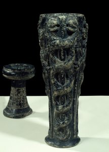 Vaso de libación de Gudea para Ningishzidda. Arte de Mesopotamia. Período neo-sumerio (ca. 2150-2000 a.C.) Esteatita. De Tello. Altura: 0,23m Museo del Louvre de Neo Sumerian Neo Sumerian