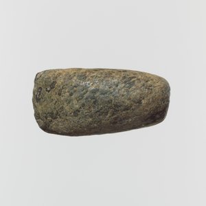 Pequeño hacha de piedra, 5º-3º milenio a.C. (piedra)