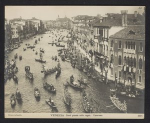 Góndolas en el Gran Canal de Venecia Venecia. Canal grande colle regate - Panorama (título sobre objeto)