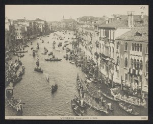 Góndolas en el Gran Canal de Venecia Venecia. Gran Canal en Festa (título sobre objeto)