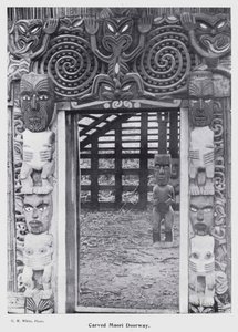 New Plymouth, Nueva Zelanda: Puerta maorí tallada de New Zealand Photographer