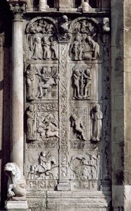 Detalle del lado sur del pórtico oeste de Nicholaus
