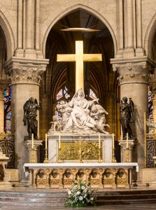 Descendimiento de la Cruz, Altar Mayor, Notre Dame, París, c.1695-1705 (mármol) de Nicolas Coustou