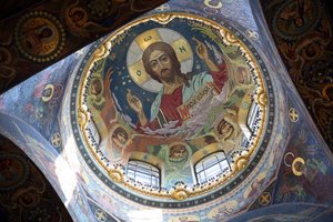 Cristo Pantocrátor bajo la cúpula central de la Iglesia del Salvador sobre la Sangre Derramada en San Petersburgo de Nikolai Nikolayevich Harlamov
