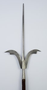 Lanza de Friuli, c.1600 (acero y madera restaurada) de Northern Italian School