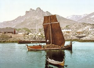 Barco Nordland transportando un cargamento de troncos, Noruega, 1890-1900