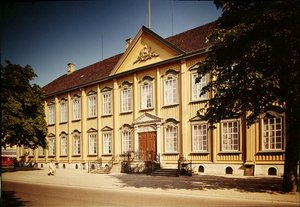 Palacio Stiftsgarden, construido 1774-78 de Norwegian School