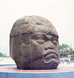 Cabeza colosal de San Lorenzo, Veracruz, México, preclásico