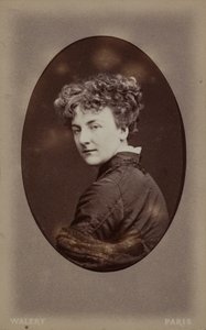 Retrato de Jane Dieulafoy 1851-1916, c. 1890 de Ostroróg