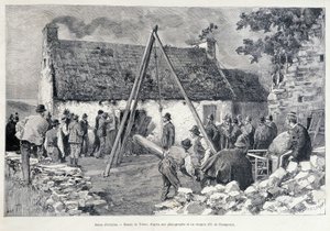 Hombres corriendo a través de una puerta con la ayuda de un árbol de barriga para expulsar al ocupante de la vivienda. Dibujo de Tofani a partir de un boceto de O. de Champeaux (siglo XIX) de Oswaldo Tofani
