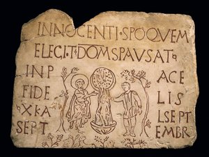 Lápida con inscripción y el bautismo de Cristo, período cristiano temprano, siglo III