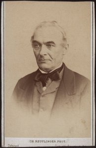Retrato del escritor Prosper Mérimée 1803-1870 de Paris . Photo studio Reutlinger