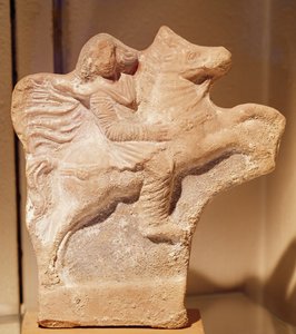 Estatua de jinete parto (terracota)