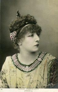 Henriette Rosine Bernard alias Sarah Bernhardt como "Théodora", obra de Victorien Sardou, en 1884 de Paul Nadar