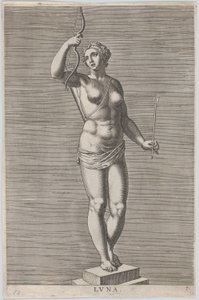 Placa 7: Diana, estatua de la diosa desnuda de pie sobre un zócalo, con una luna creciente en..., 1586 de Philip Galle