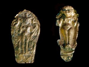 Arte fenicio: dos estatuillas de oro