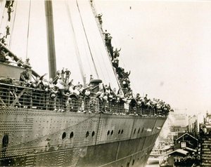 El Mauretania en Sídney, mayo 1940