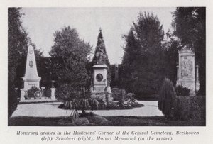 Tumbas honorarias en el Rincón de los Músicos del Cementerio Central, Beethoven (izquierda), Schubert (derecha), Memorial de Mozart (en el centro) de Photographer Austrian