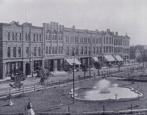 Canadá: Victoria Row, desde los Jardines de Queen