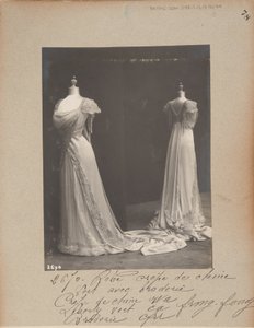 Página de álbum: Casa de Worth, vestido de baile de Photographer French