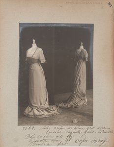 Página del Álbum: Casa de Worth, Vestido de Baile de Photographer French