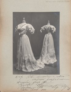 Página de álbum: Casa de Worth, Traje de Photographer French