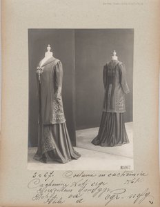 Página de álbum: Casa de Worth, Traje de Photographer French