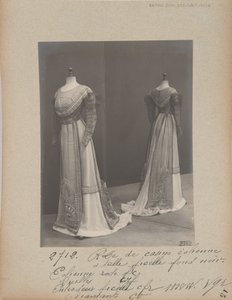 Página del Álbum: Casa de Worth, Vestido de Photographer French
