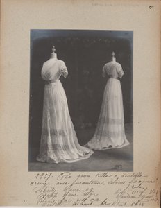 Página del Álbum: Casa de Worth, Vestido de Té de Photographer French