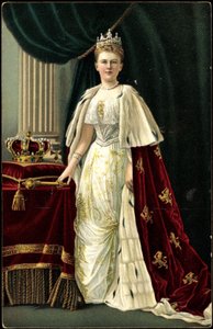 Ak Reina Guillermina de Holanda con corona, tallo (foto b/n) de Photographer German