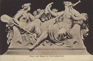 Figuras alegóricas que representan el Rin y el Mosela en el Nationaldenkmal, monumento que conmemora la unificación de Alemania, Rudesheim am Rhein, Hesse de Photographer German