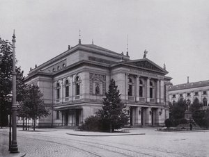 Leipzig: Gewandhaus y Monumento a Mendelssohn de Photographer German