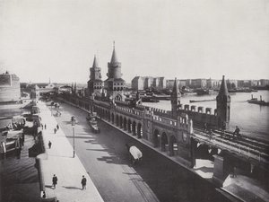 Puente Oberbaum con el tren elevado de Photographer German