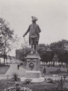 Potsdam, Monumento a Federico el Grande