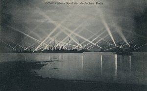 Exhibición de reflectores por la marina alemana de Photographer German