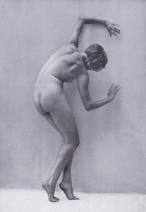 El cuerpo bello, cultura física para mujeres (foto b/n) de Photographer German