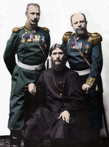 Grigory Rasputin (1869-1916) con el Capitán von Lohman y el Príncipe Coronel Putyatin de Photographer Russian