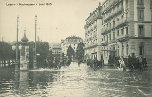 Inundaciones, Lucerna, Suiza (foto b/n)