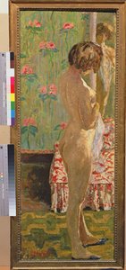 Desnudo femenino de pie
