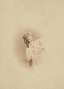 Sentado en vestido Ritrosetta, 1861-67 de Pierre Louis Pierson