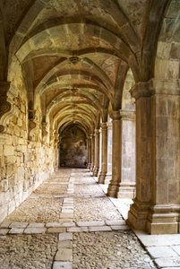 Vista de los claustros, Monasterio de Santa María de Salzedas, Tarouca, Portugal