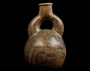Jarrón con asa de estribo / Cultura Chavín (terracota)