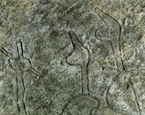 Prehistoria, arte rupestre: petroglifo (graffiti en piedra) de una escena de caza. Neolítico, Edad de Piedra. Edad de Bronce. Bakú, Museo Estatal de Historia de la Religión de Azerbaiyán