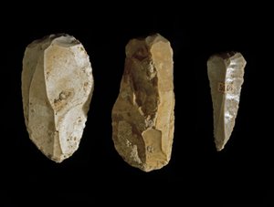 Prehistoria: varias herramientas de sílex. Época del Mesolítico. De Umbría. Perugia, Museo Archeologico Nazionale dell